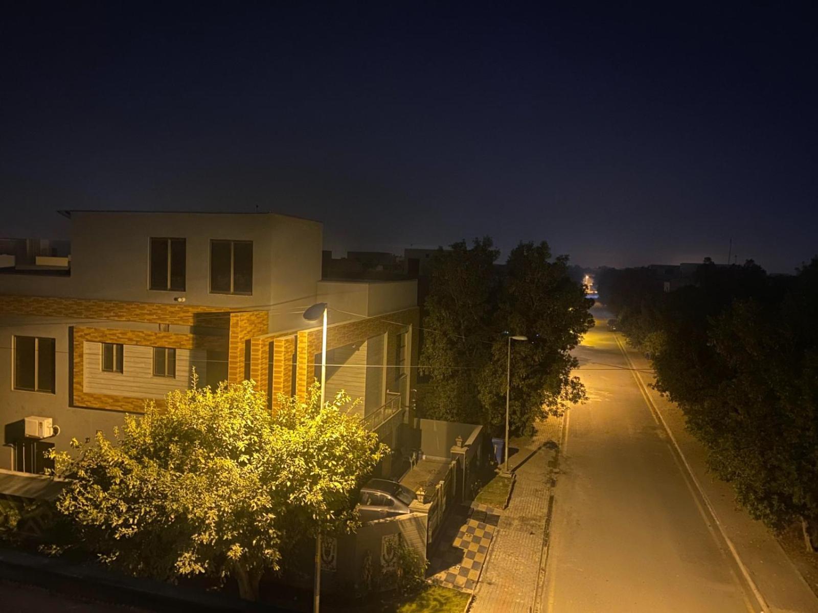 Luxe Suites Bahria Town Lahore Eksteriør billede
