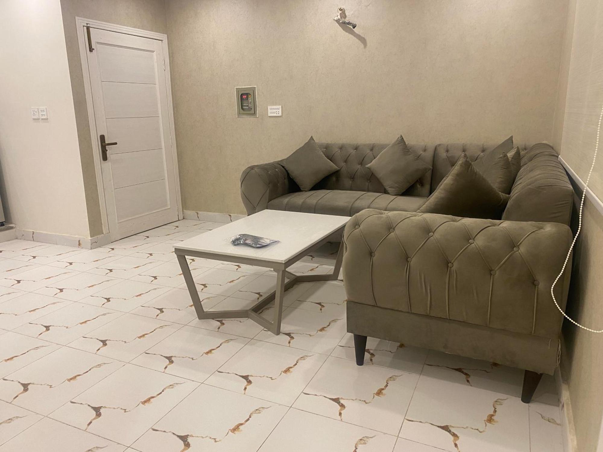 Luxe Suites Bahria Town Lahore Eksteriør billede
